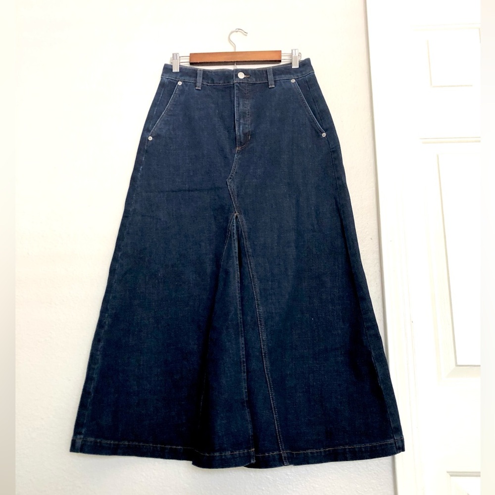 NWOT Banana Republic Dark Blue Wide-Leg Denim Skirt